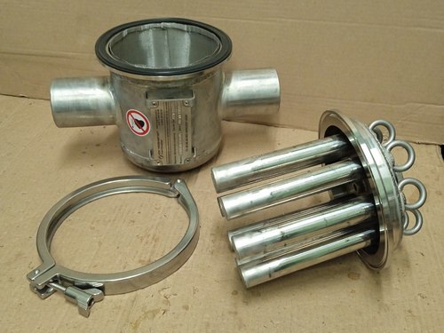 Устройство магнитного проточного сепаратора СМЖ