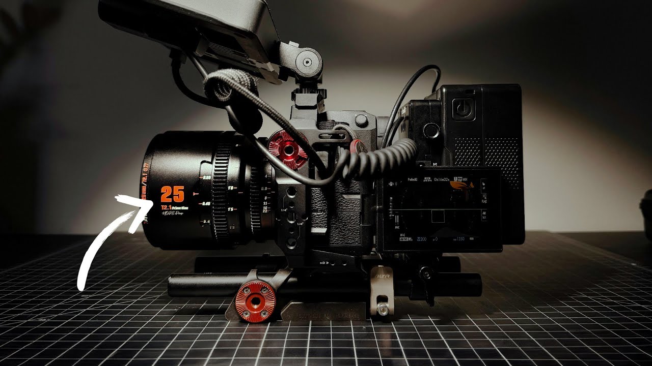 7Artisans HOPE 25mm T2.1 - A Tack Sharp Budget Cine Lens! - YouTube
