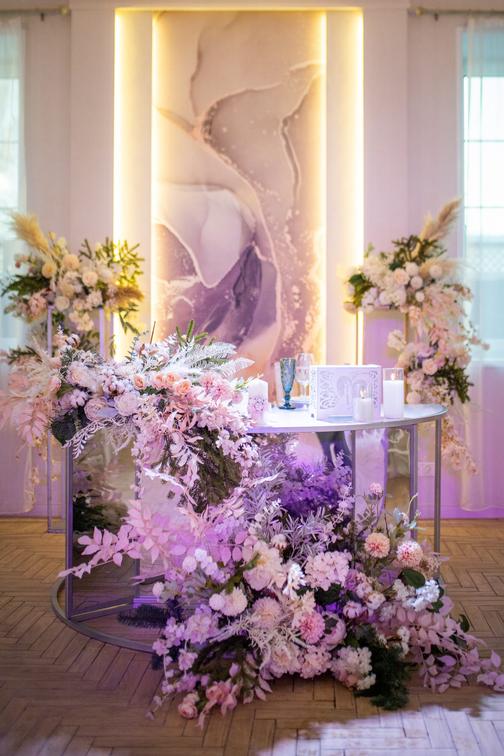 Зимняя свадьба. Дом у озера.