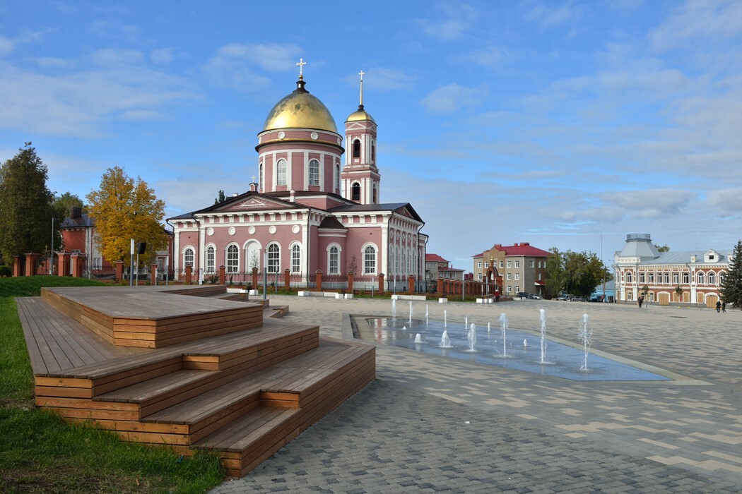 Бирск достопримечательности фото Тур из Уфы в монастырь Святые Кустики и город Бирск Гуляй смело