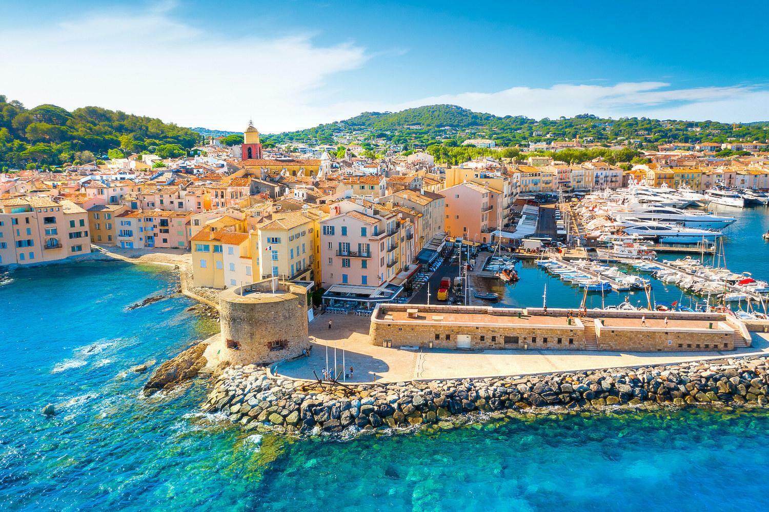Sea cruises itinerary to Saint-Tropez by Sailing Catamaran | Signature Sailing Charter