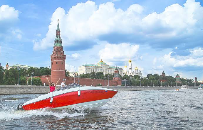 индивидуальная прогулка на катере по москве реке