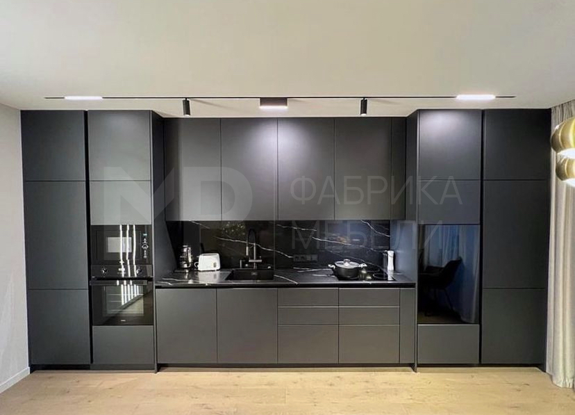 черная прямая кухня
