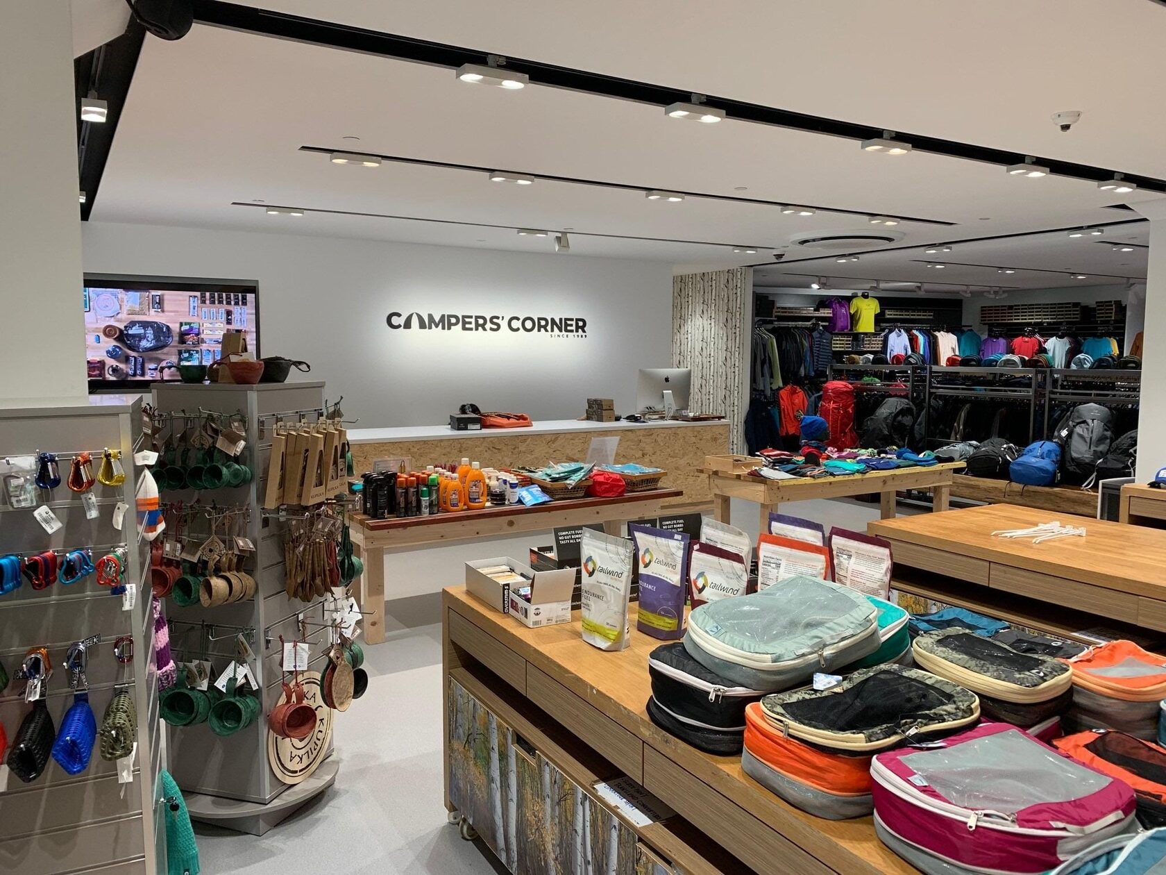 Camper’s Corner: магазин, кафе и события в одной системе