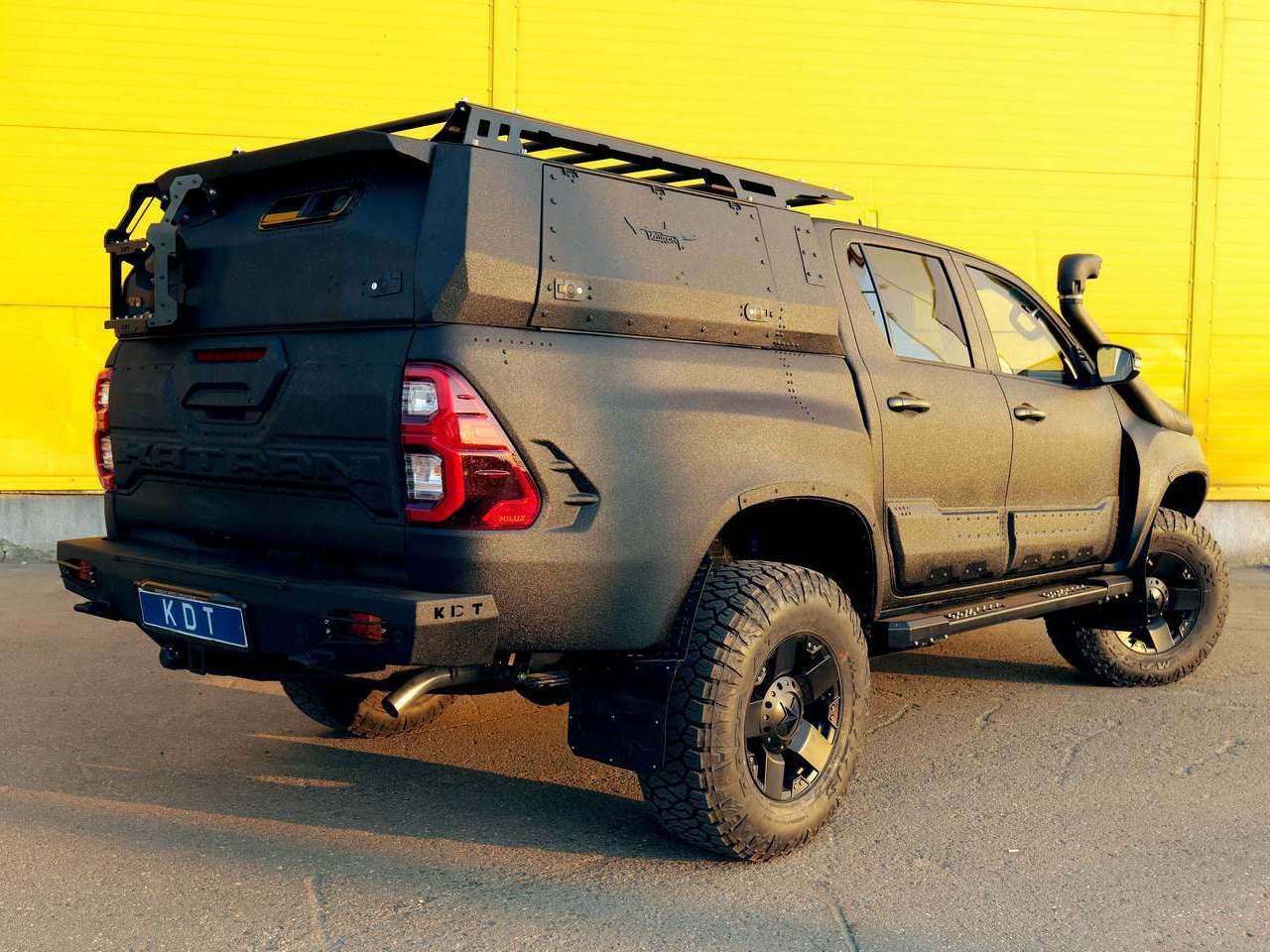 Toyota Hilux экспедиционник