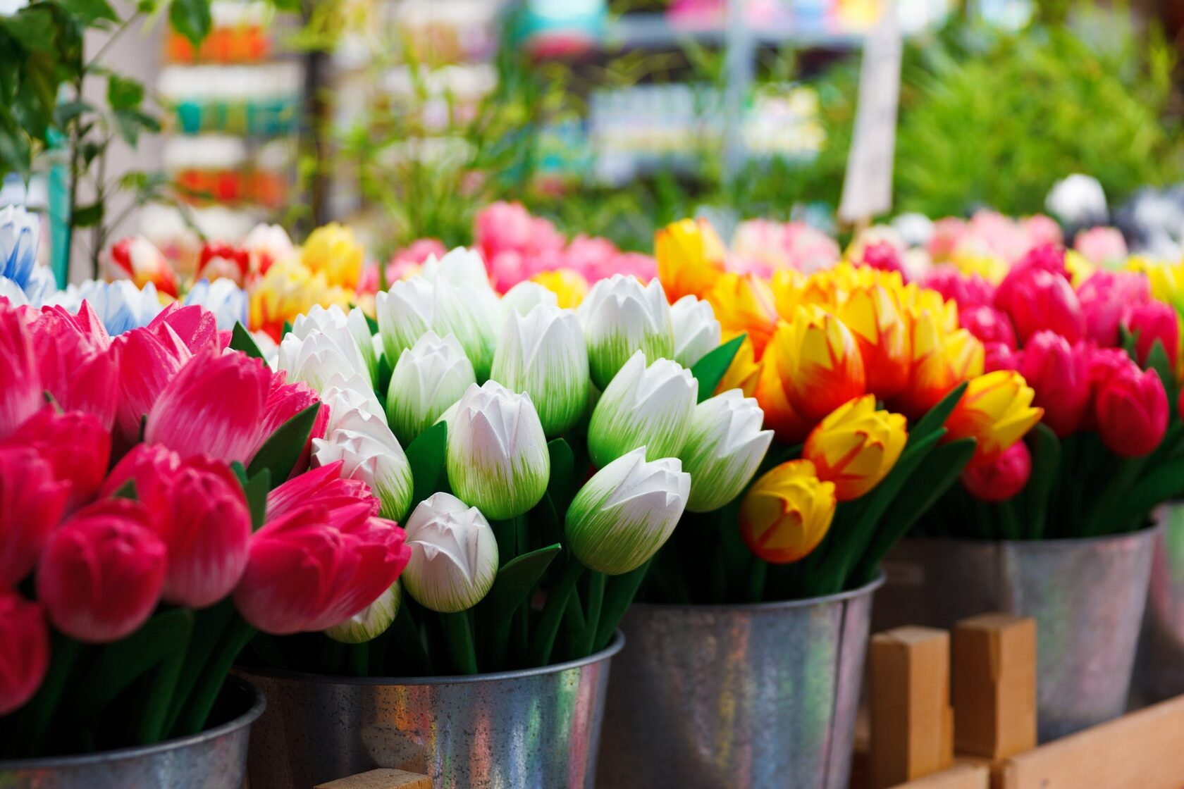 Как заработать цветочному на 8 марта, если нет большой клиентской базы?