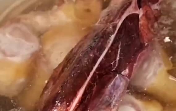 Приготовление холодца в банках: шаг 1