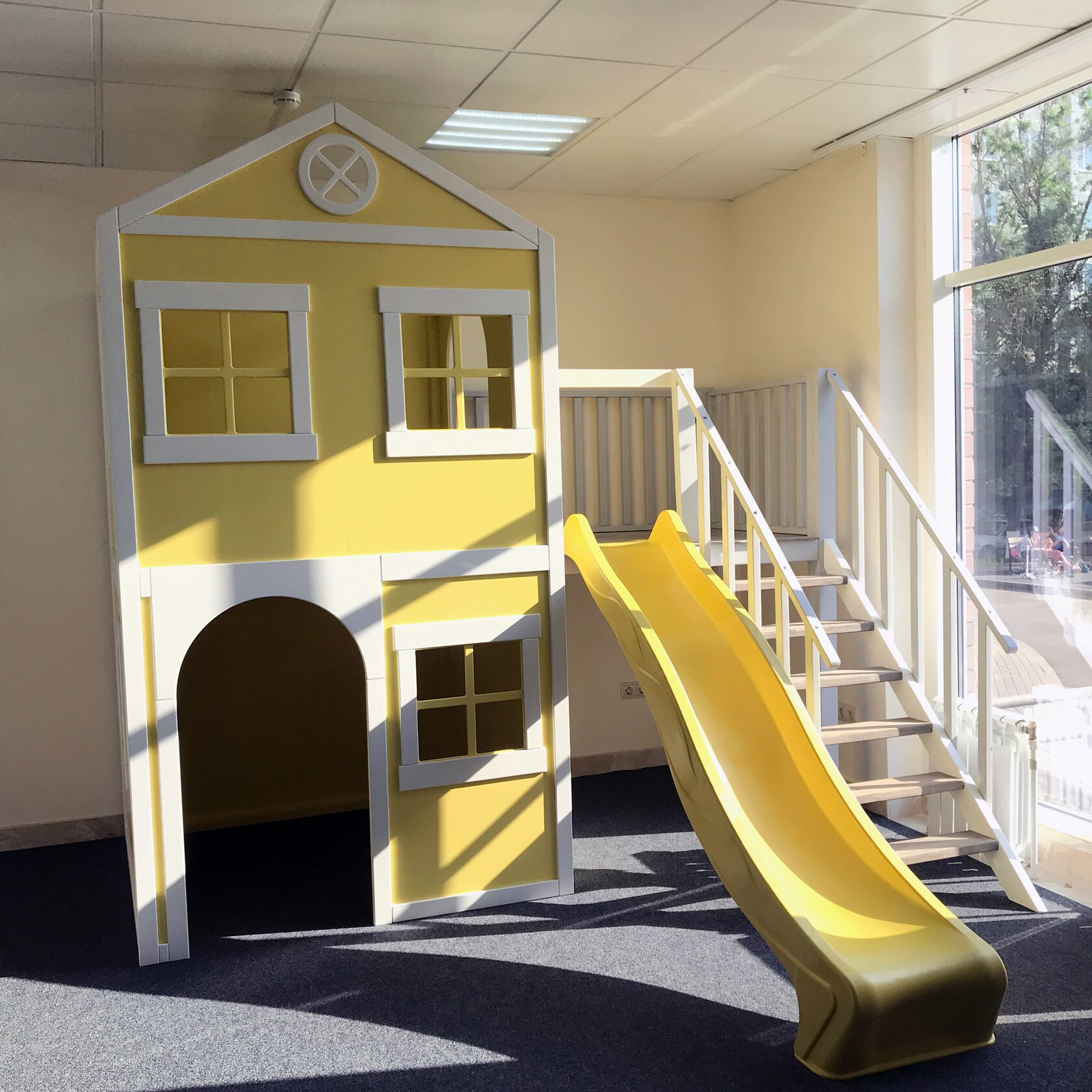 Яркий детский домик с размерами и фото