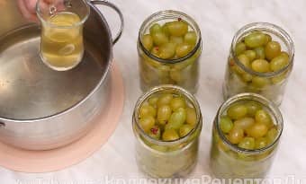 Приготовление маринованного винограда как оливки на зиму: шаг 7