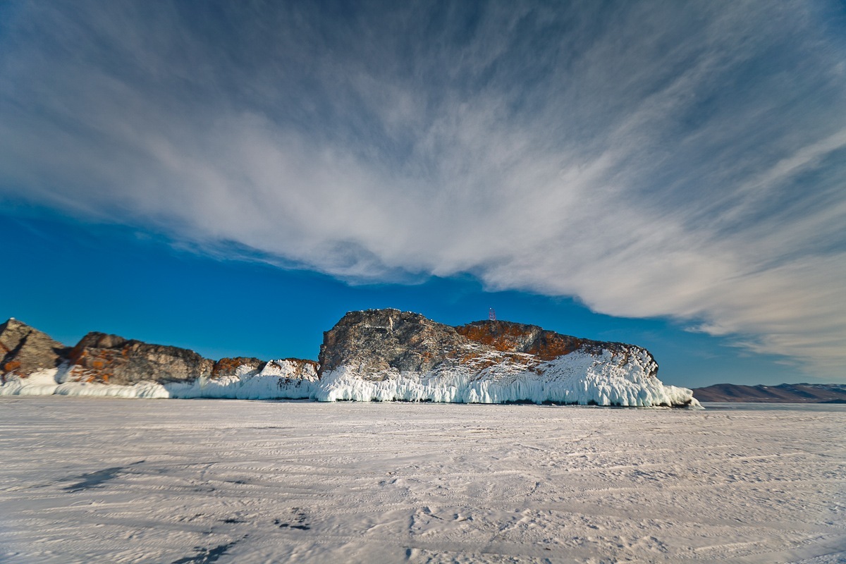 The worlds deepest lake the baikal. Озеро Байкал 42. Байкал после ветров зимой. Что щас происходит зимой Байкале фото.