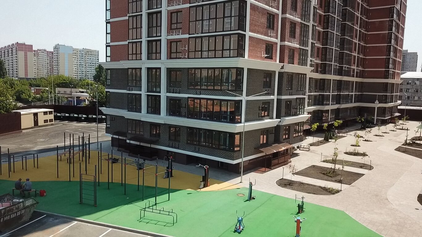 Жк рекорд 2 краснодар. Новороссийская 90 краснодар. Жк рекорд новороссийская. Новороссийская 90/2 краснодар. Жк рекорд 2 краснодар.