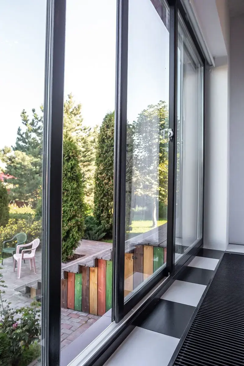 Slidors остекление