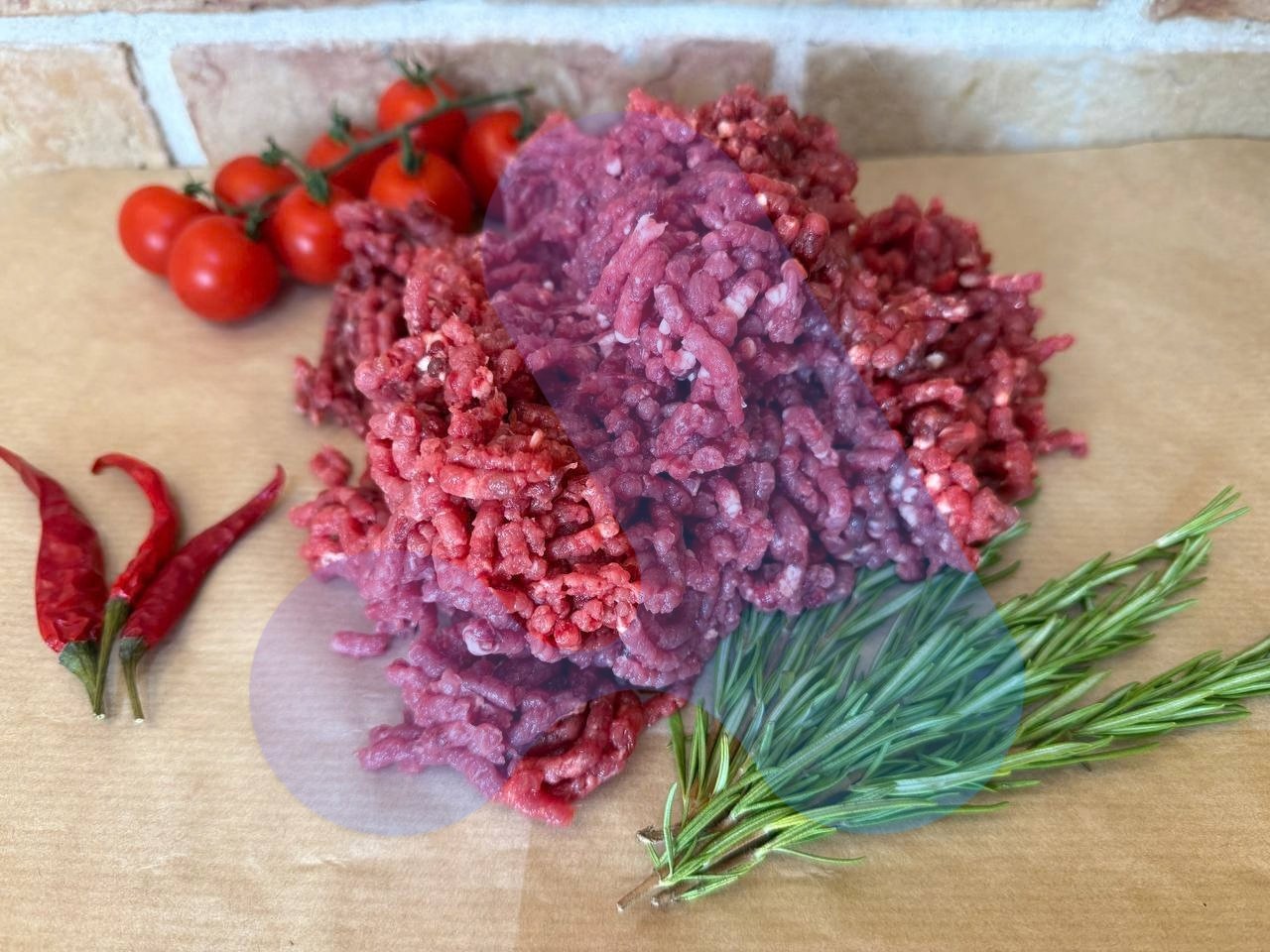 Стало: фарш из мяса дичи с томатами, перцем и розмарином