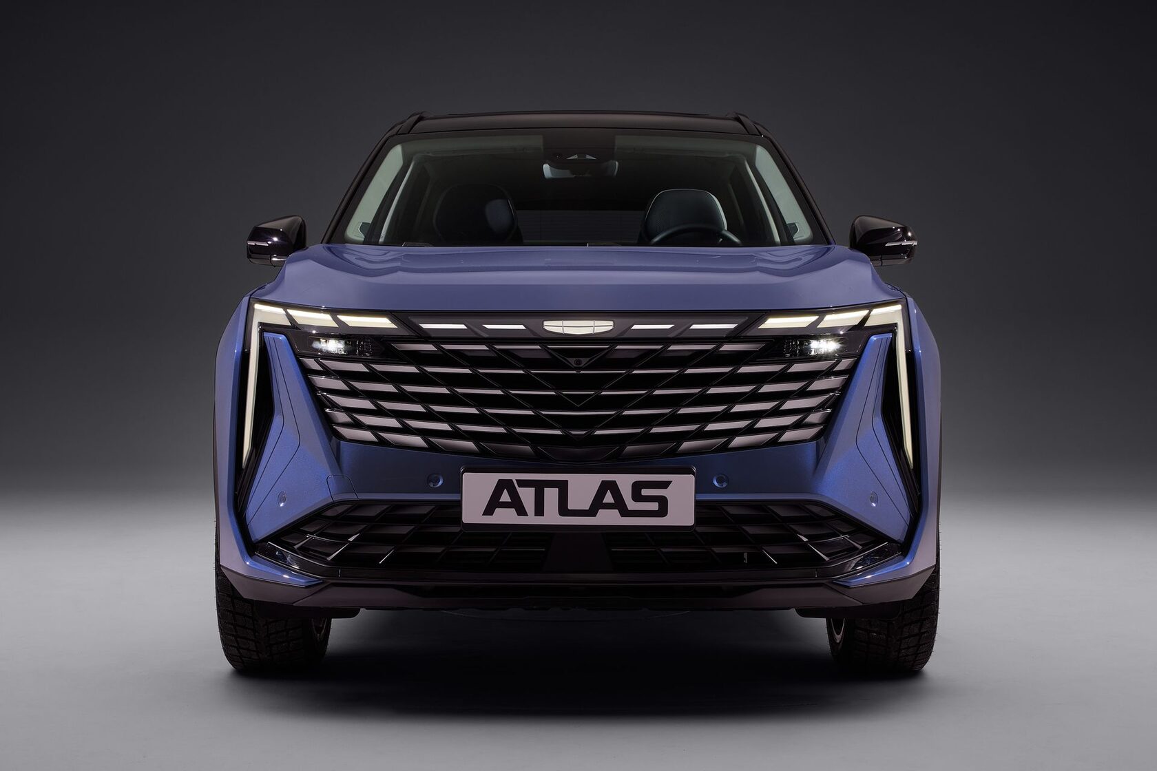 новый Geely Atlas с полным приводом