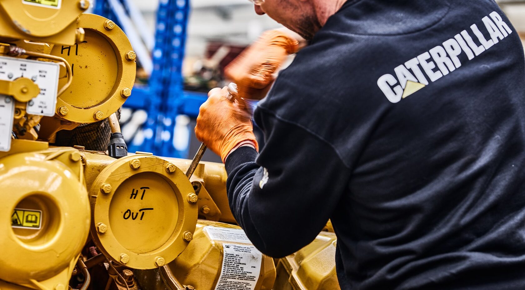 Ремонт двигателя Caterpillar в цехе VEHART