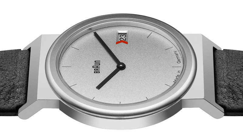 AW 50 впервые показала знаменитый принцип дизайна Дитера Рамса «меньше, но лучше» в формате наручных часов.