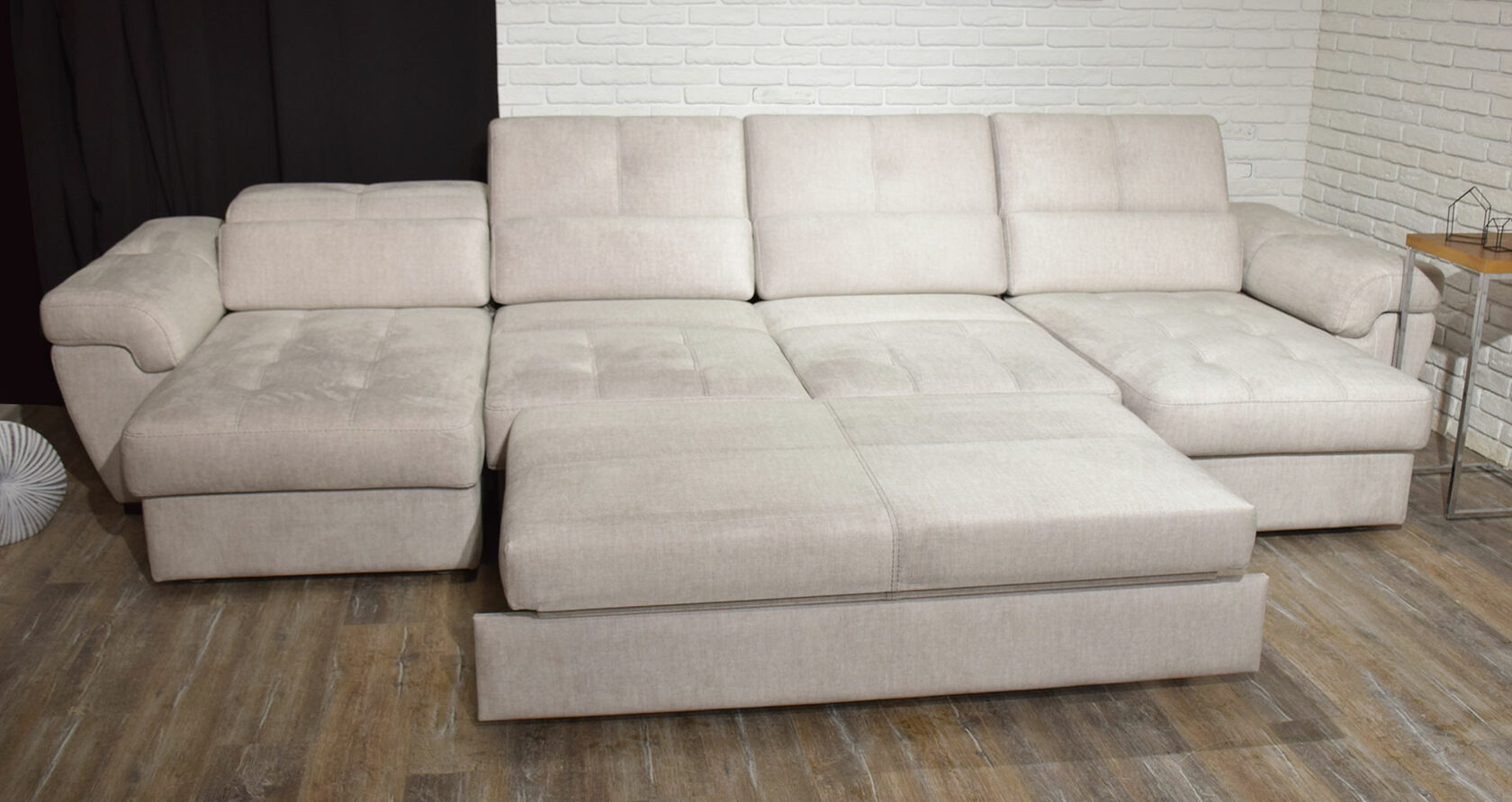 диван для коттеджа
