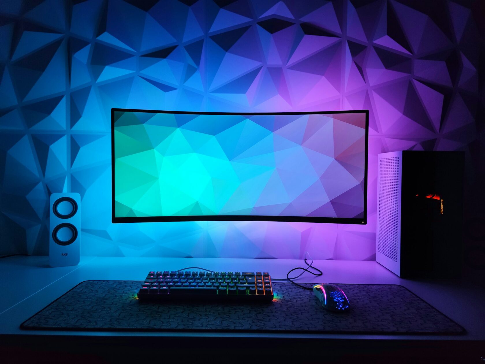 Gaming Setup с SYEMASEN