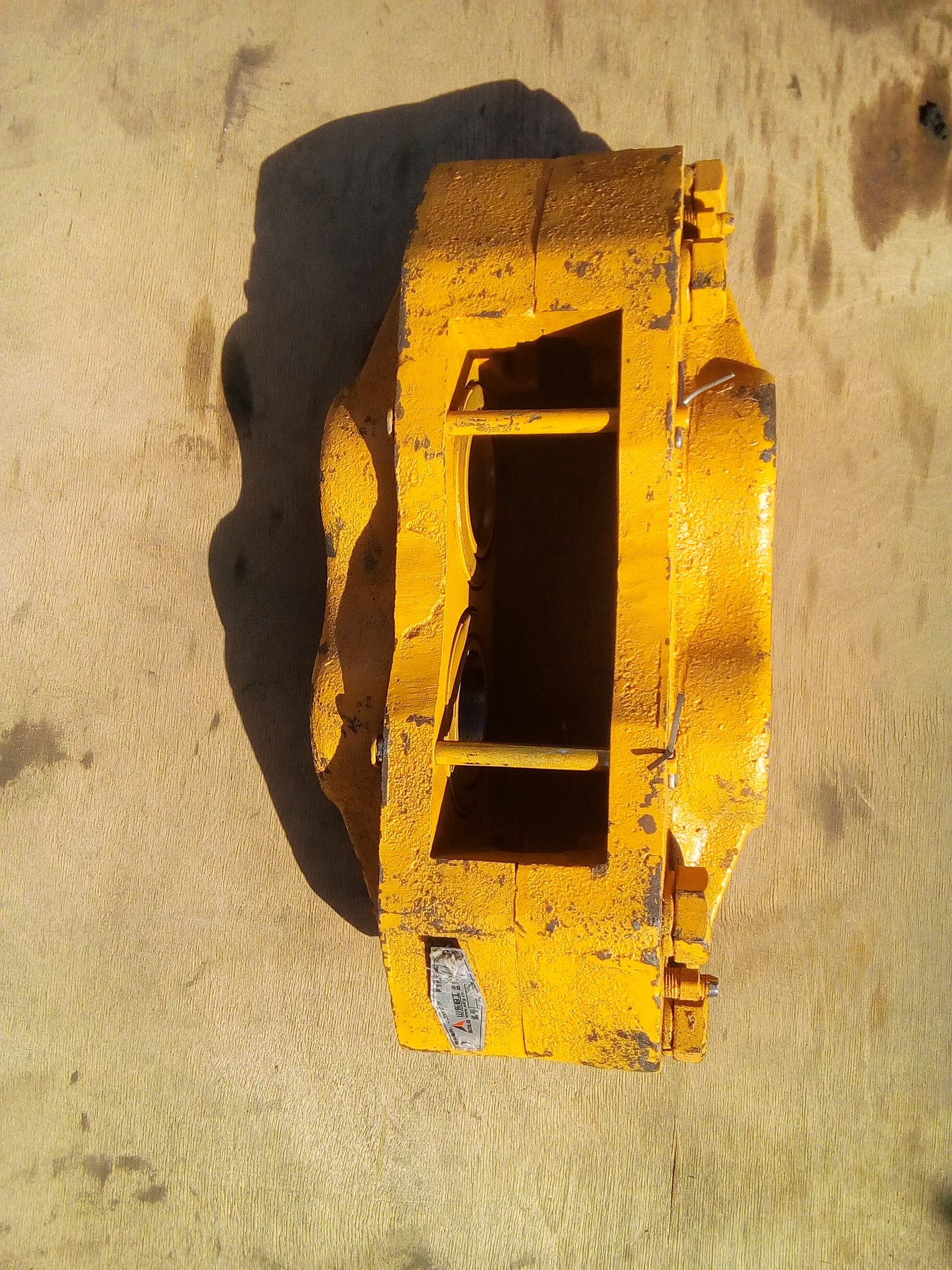 Суппорт тормозной LG-936, 933