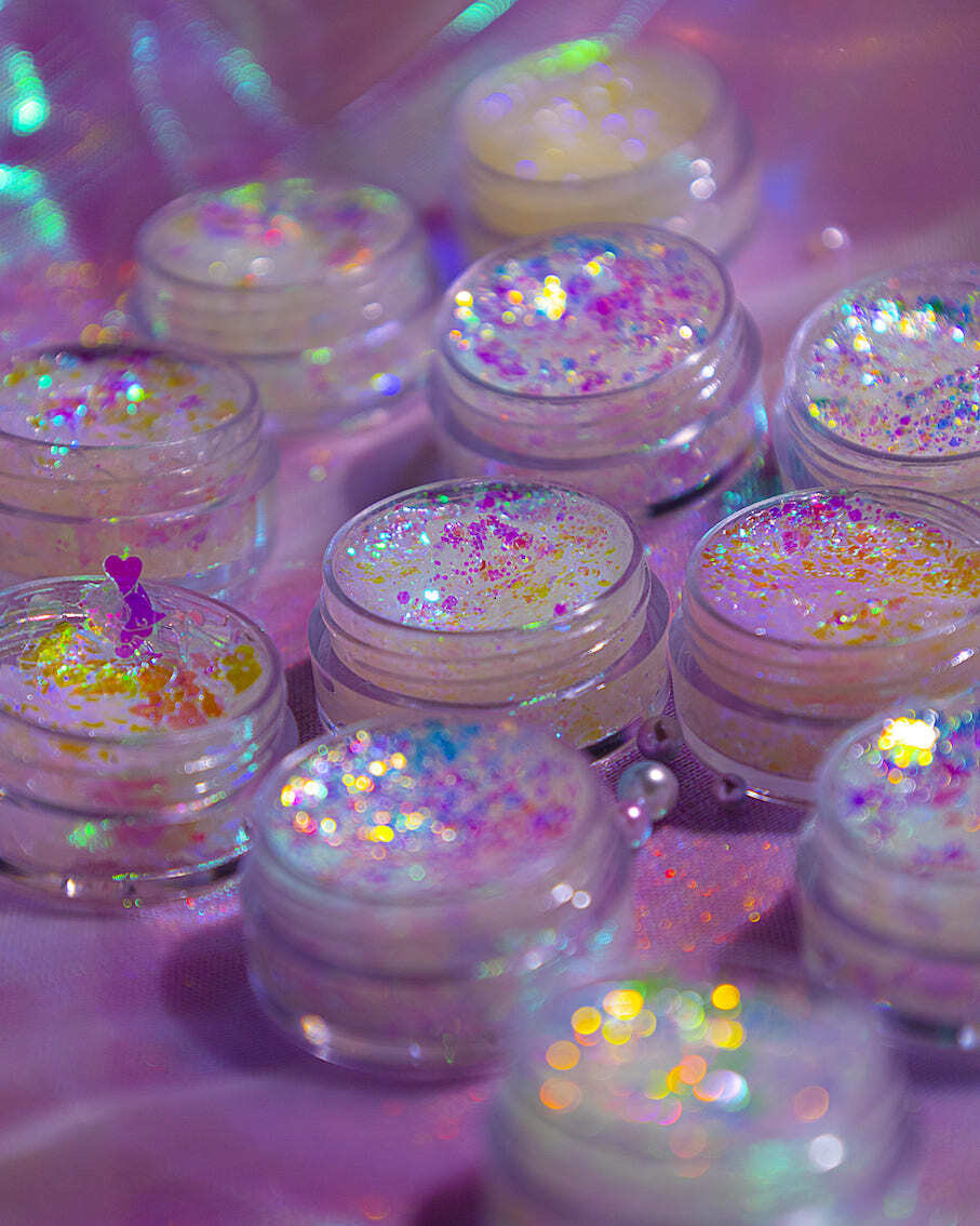 Ассортимент глиттеров Glitter Things Beauty для яркого образа