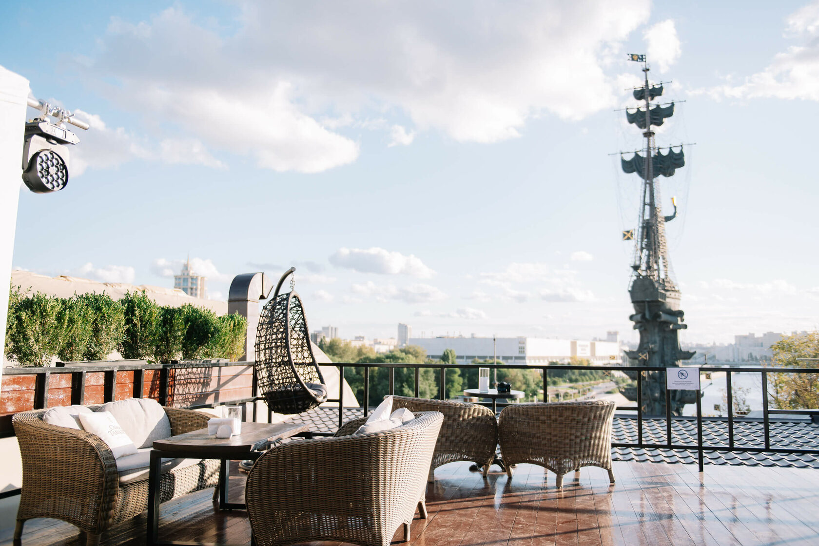 Веранда для банкетов — КРЫМ terrace Moscow