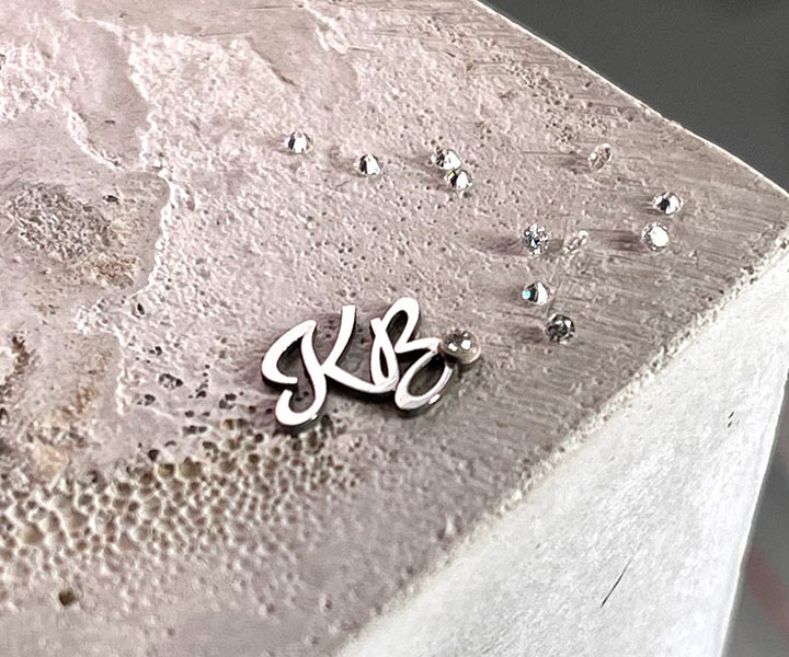 монограмма для именных запонок 