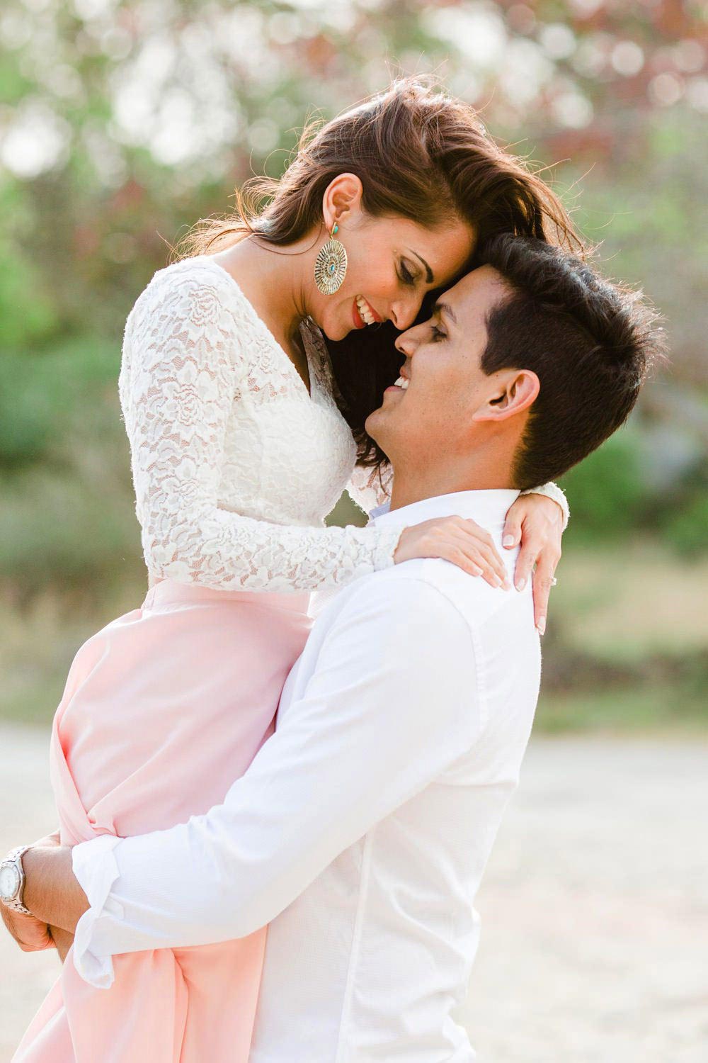 Free Photo | Outdoor fashion portrait of young pretty couple in love posing  at amazing beach, wearing bright stylish casual clothes and sunglasses,  enjoy their summer vacation near ocean.