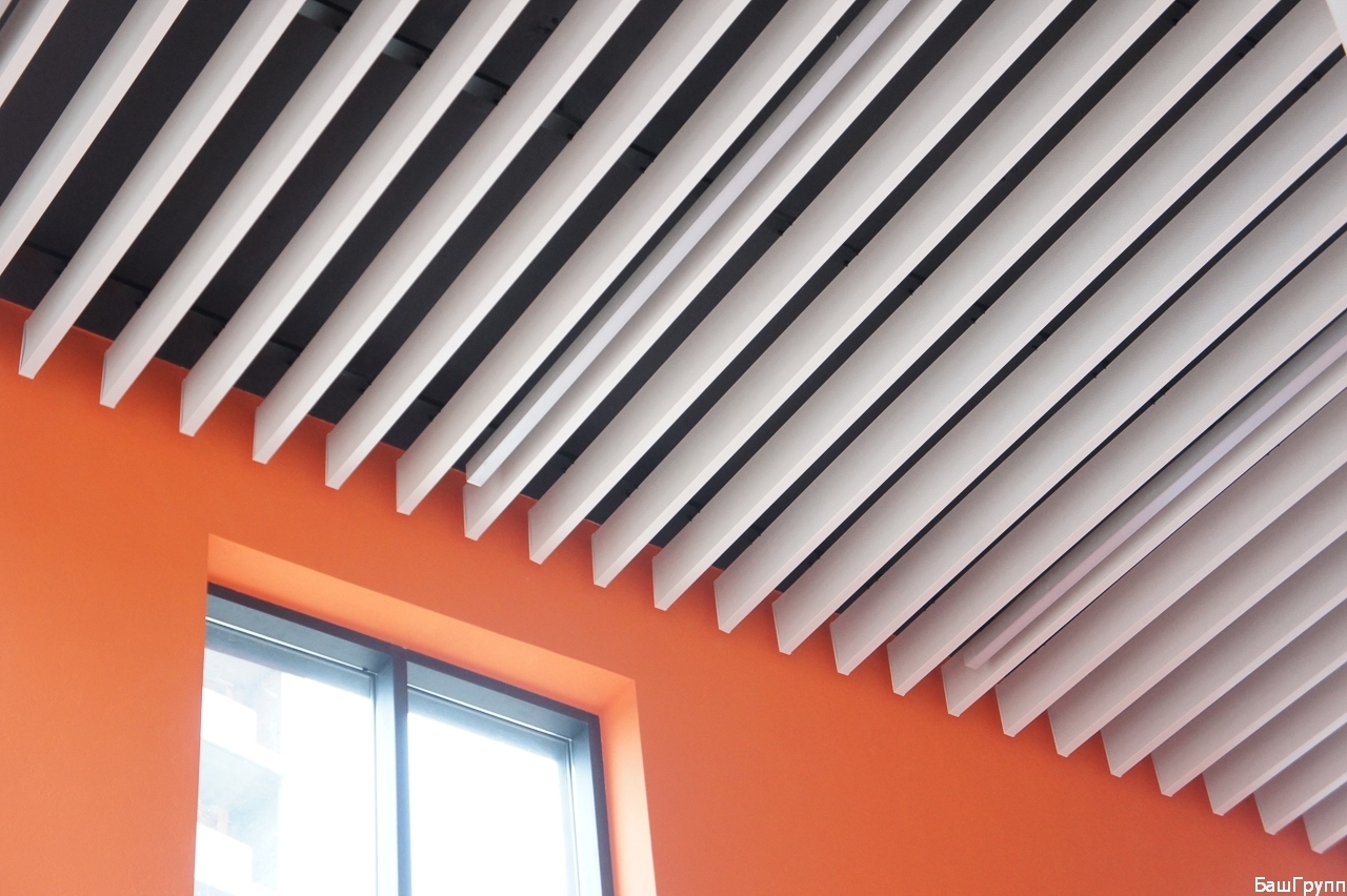 ЗВУКОПОГЛАЩАЮЩИЕ АКУСТИЧЕСКИЕ ПОДВЕСНЫЕ ПОТОЛКИ AWC BAFFLE 
