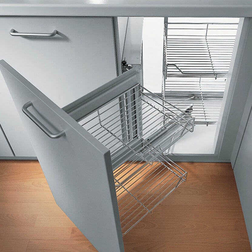 крепкая фурнитура