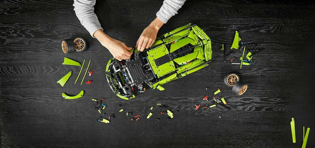 LEGO® Technic™ 42115 Lamborghini Sián FKP 37