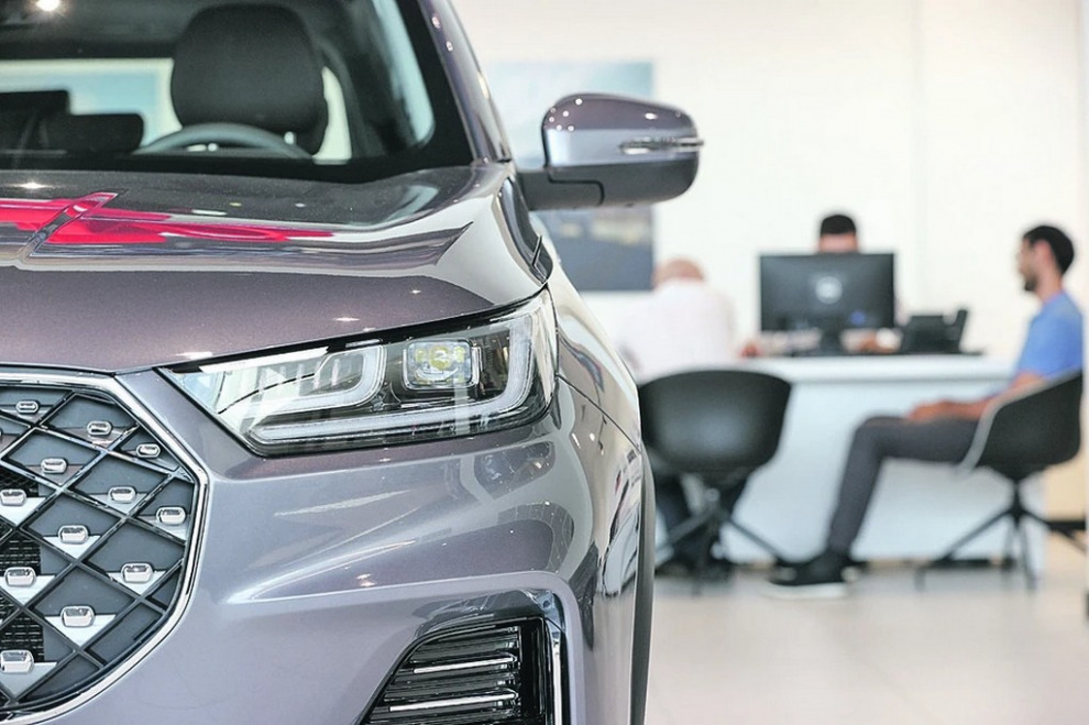 Новый год без скидок: почему цены на машины растут