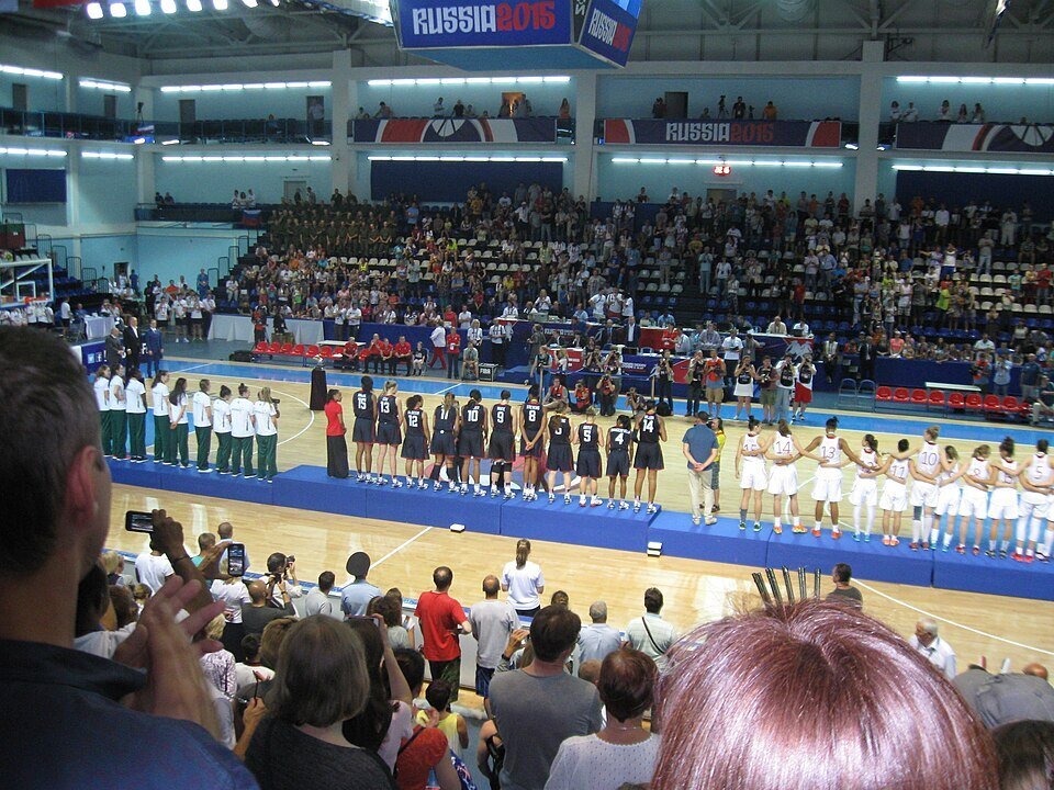 Церемония награждения чемпионата мира ФИБА U19 2015 года в Чехове