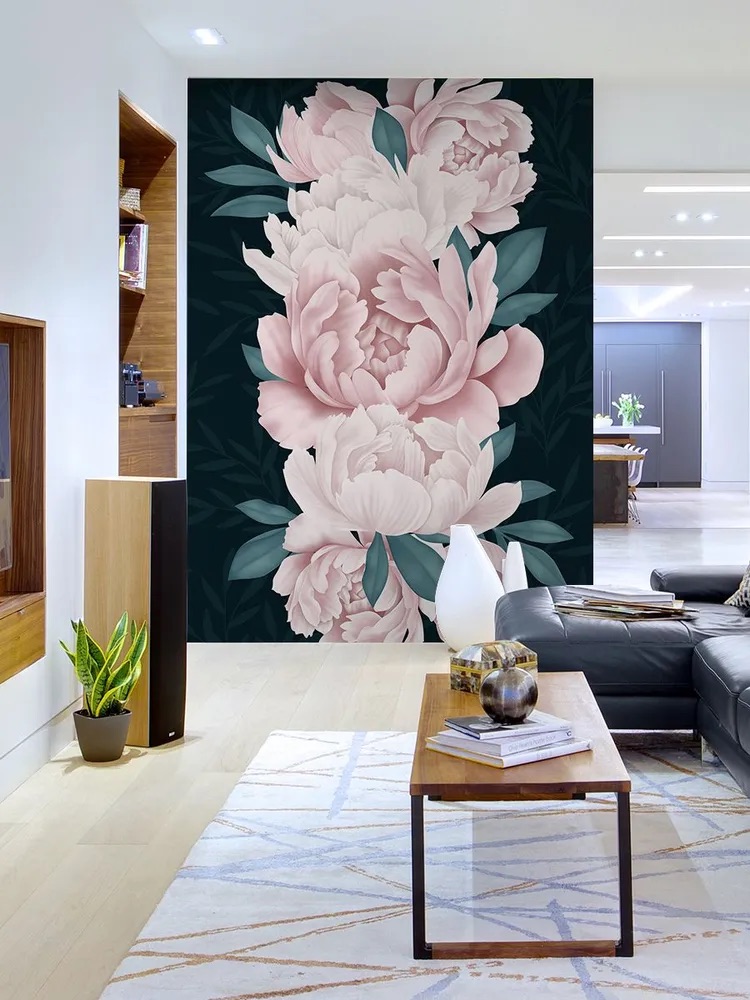 Тёмные обои с пионами в интерьере