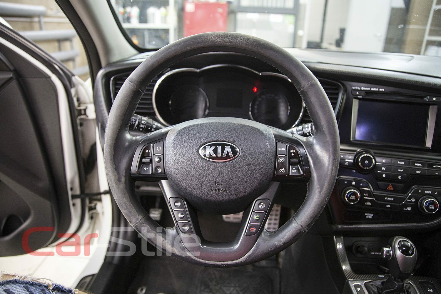 Покраска кожи на руле автомобиля KIA Optima | Покраска руля автомобиля ...