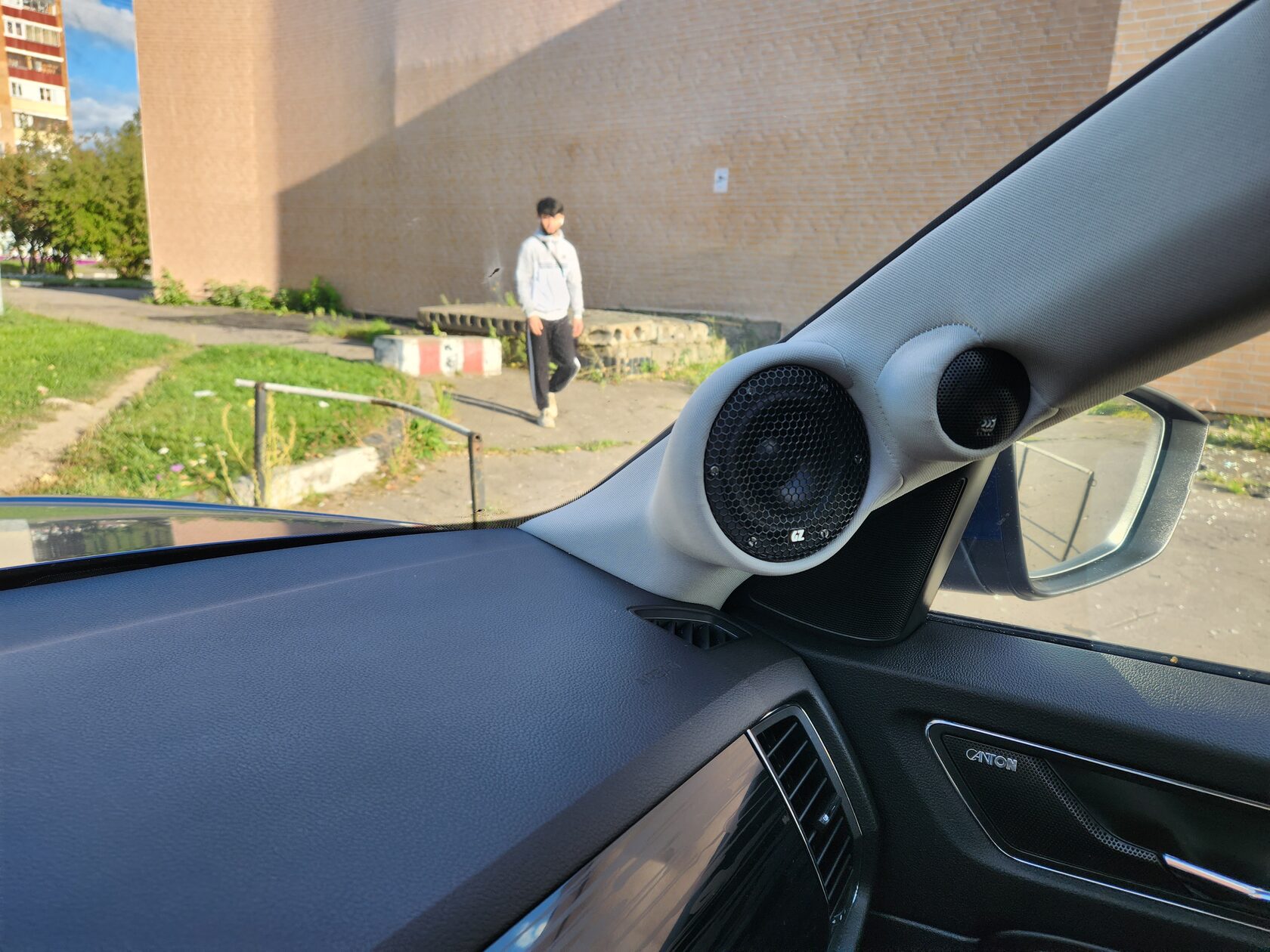 установка автозвука skoda kodiaq