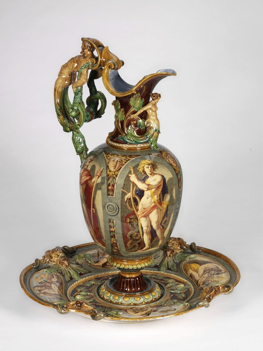 6. Кувшин. Ок. 1862. Музей Виктории и Альберта, Лондон. https://collections.vam.ac.uk/item/O131253/ewer-jeannest-pierre-emile/ (дата обращения: 4.02.2025).