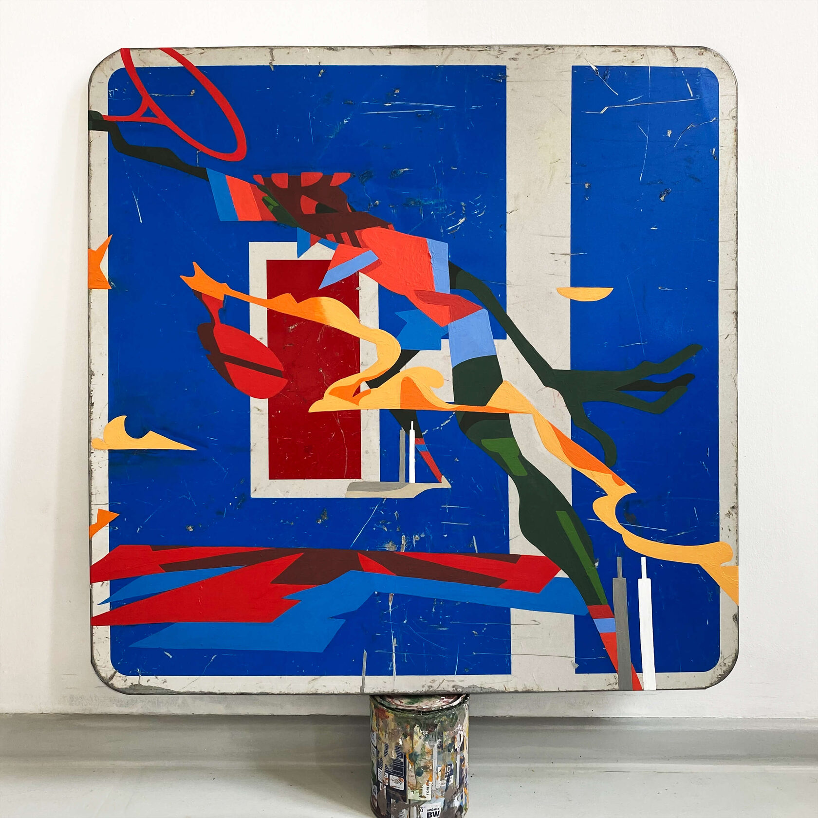 Графика на дорожных знаках. Автор Алексей Бархан.