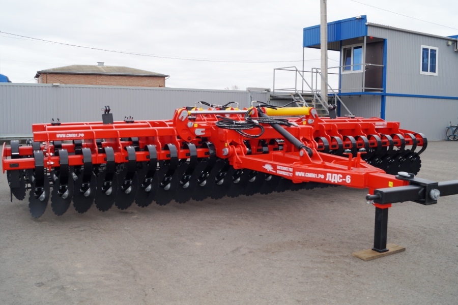 Бдм белагромаш. Сеялка зерновая сз-5. Борона белагромаш. Агратор анкер 5400. Самоходные опрыскиватели российского производства.