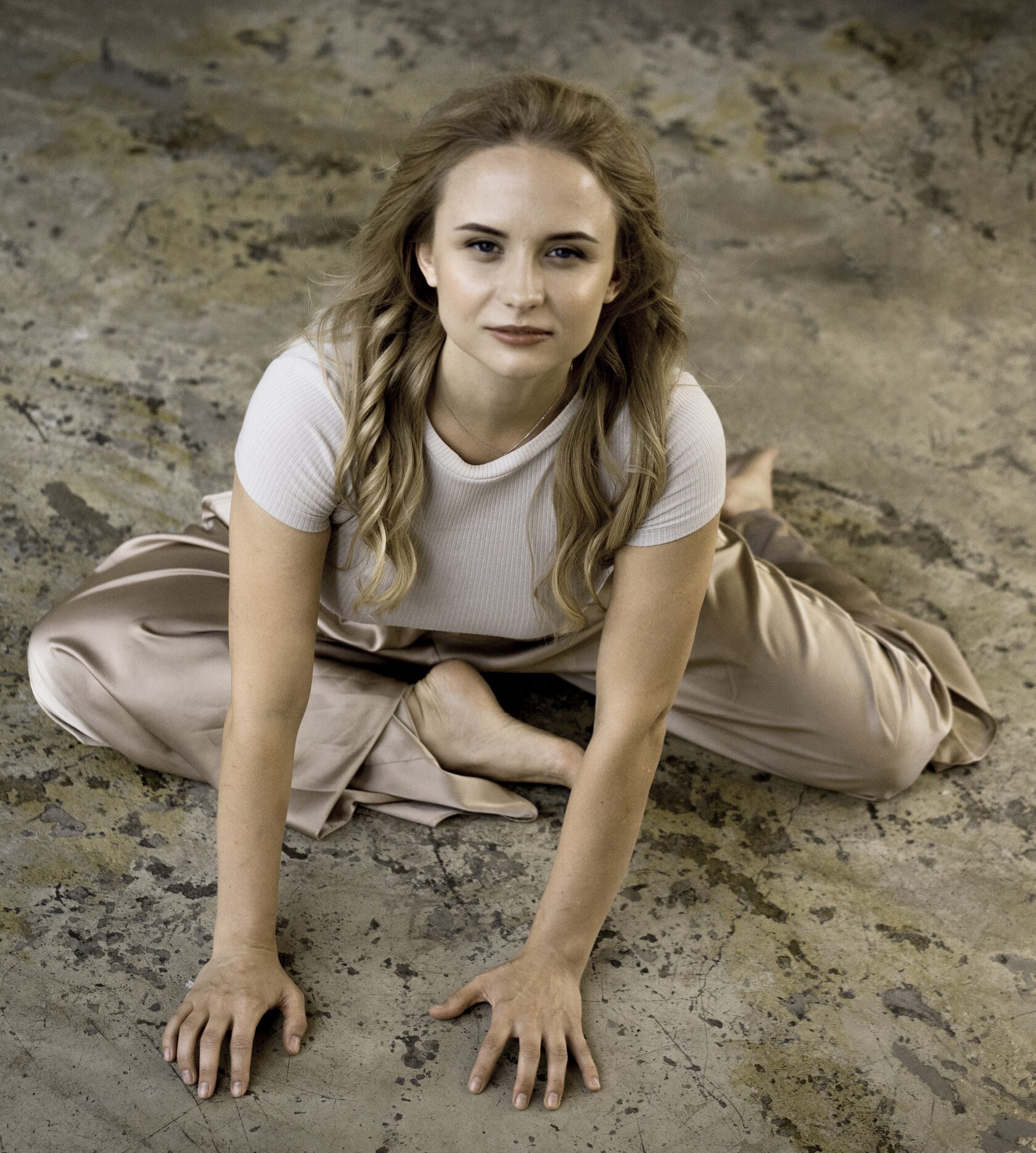 индивидуальная сессия, интуитивный танец, индивудуальное занятие, телесная терапия