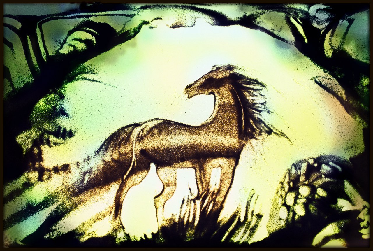 Рисование песком лошадь