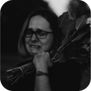 Девушка с цветами