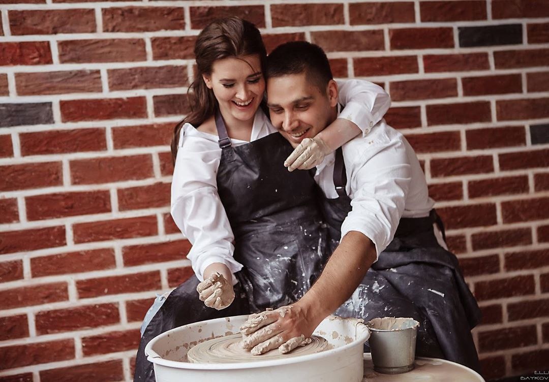 Date night for couples at Pottery Studio 1 in Austin