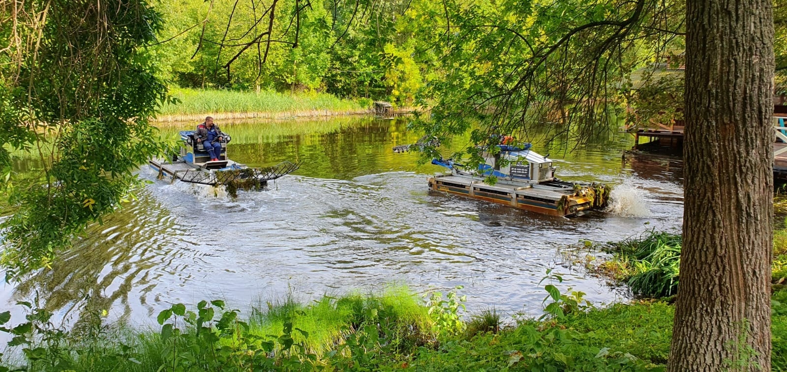 Очистка монастырского пруда