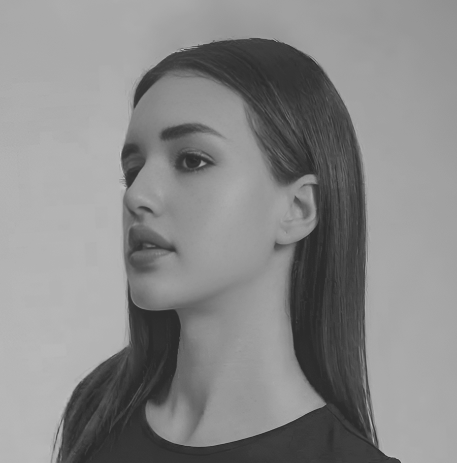 Алина — основатель 2FRAME