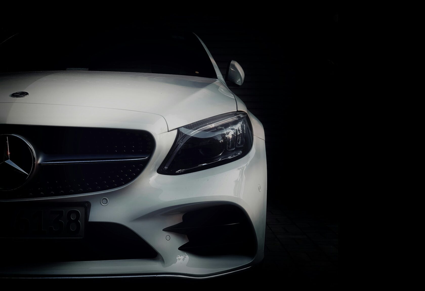 Mercedes-Benz E200 2016 — аренда в Сочи