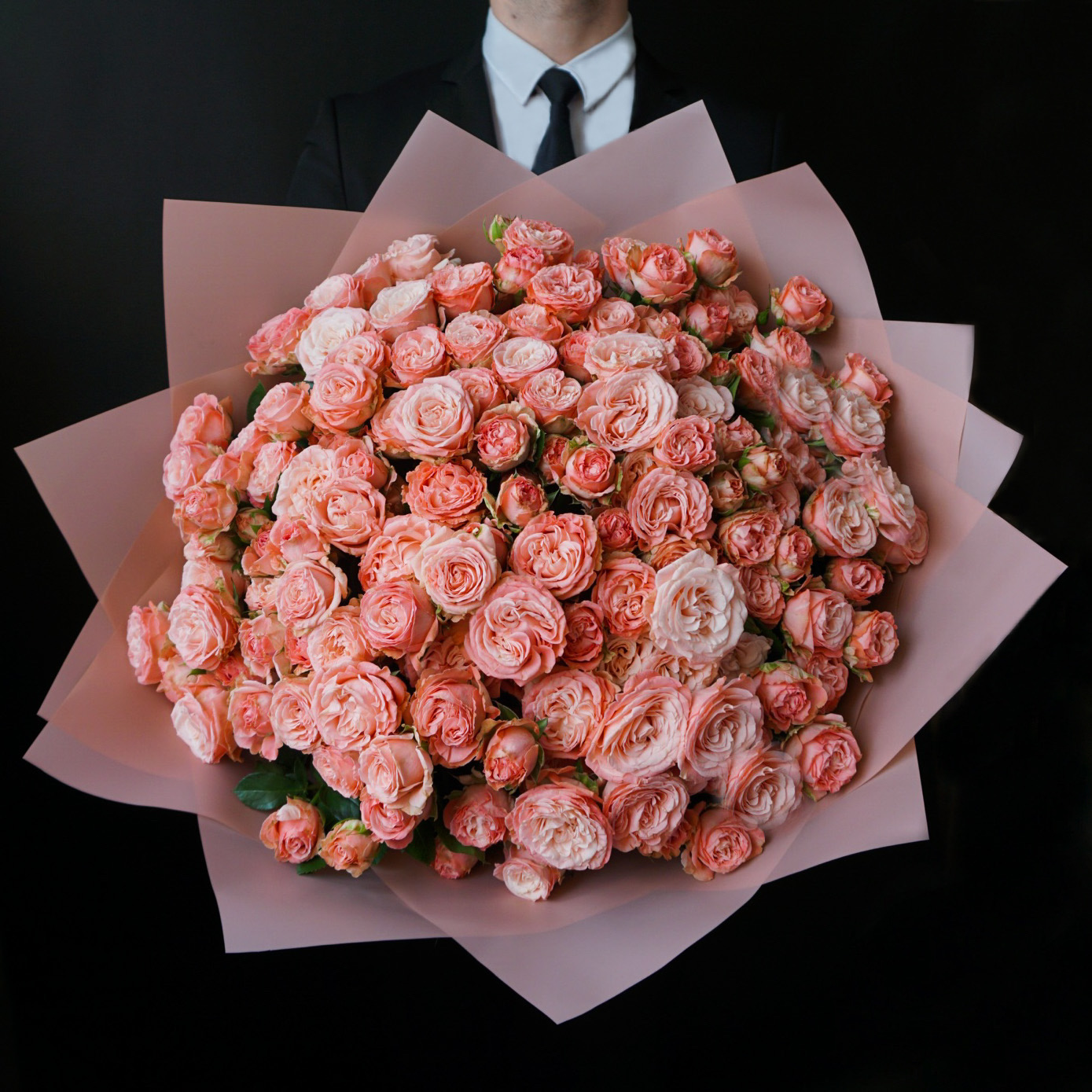 Букет невесты из кустовых роз Бомбастик
