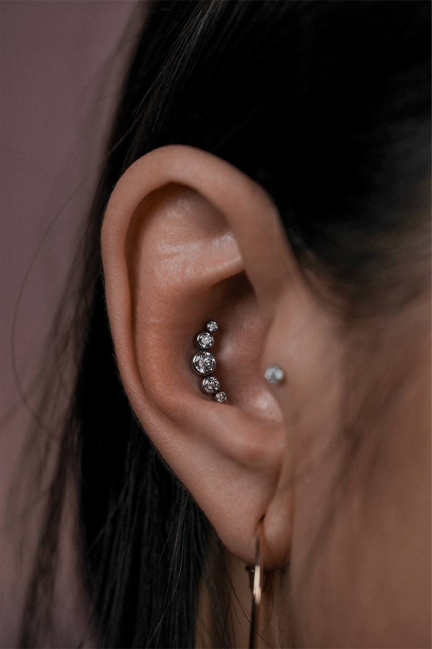 Внутренний конч с украшением