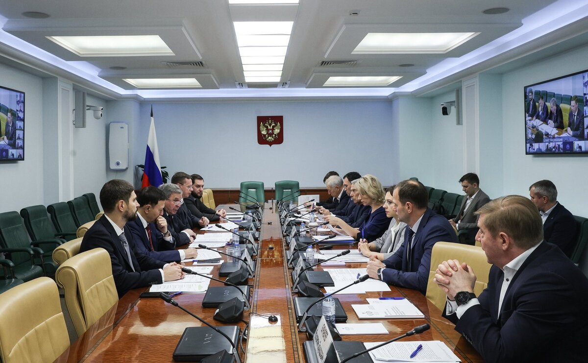Круглый стол в Совете Федерации по импортозамещению в строительной отрасли
