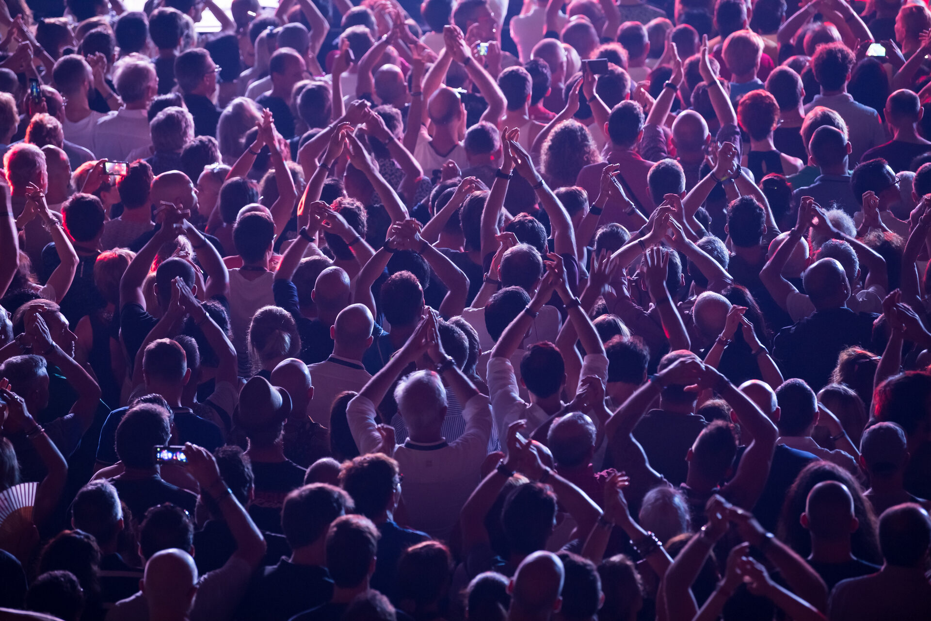 La foule. Толпа. Человек толпы. Скопление людей. Огромная толпа людей.