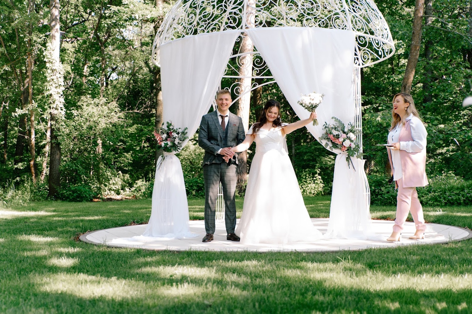 Ольга Красова ведущая и организатор незабываемых свадеб в городе Воронеж, Старый Оскол, Липецк и Белгород